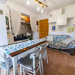 Apartamento Le Ginestre Di Campo *