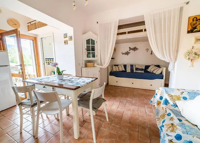 Le Ginestre Di Campo Апартаменты *