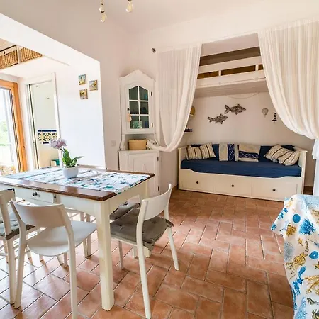 Le Ginestre Di Campo Apartment *